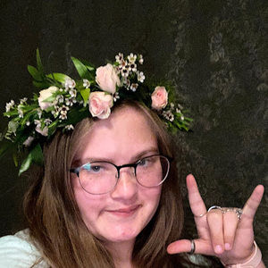 Meet your Posher, Courtney